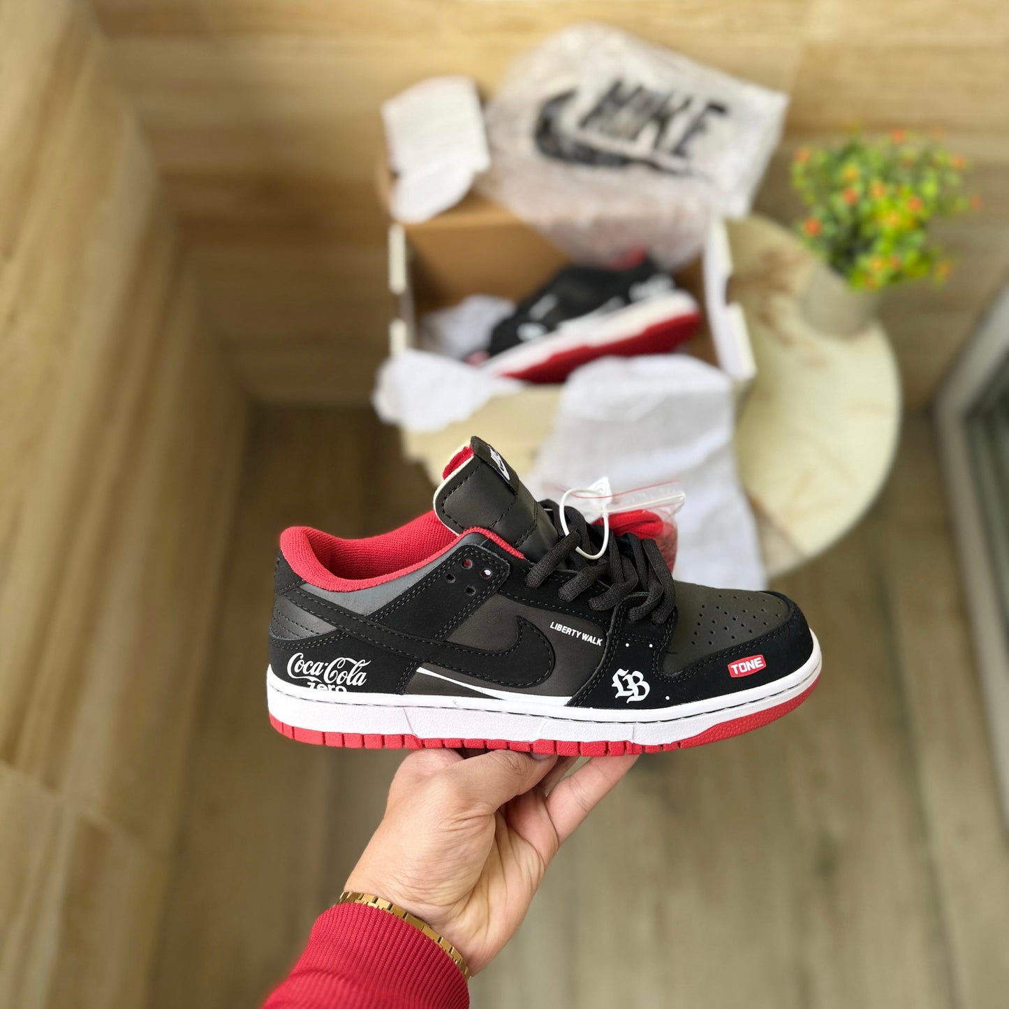 NIKE DUNK COCO COLA