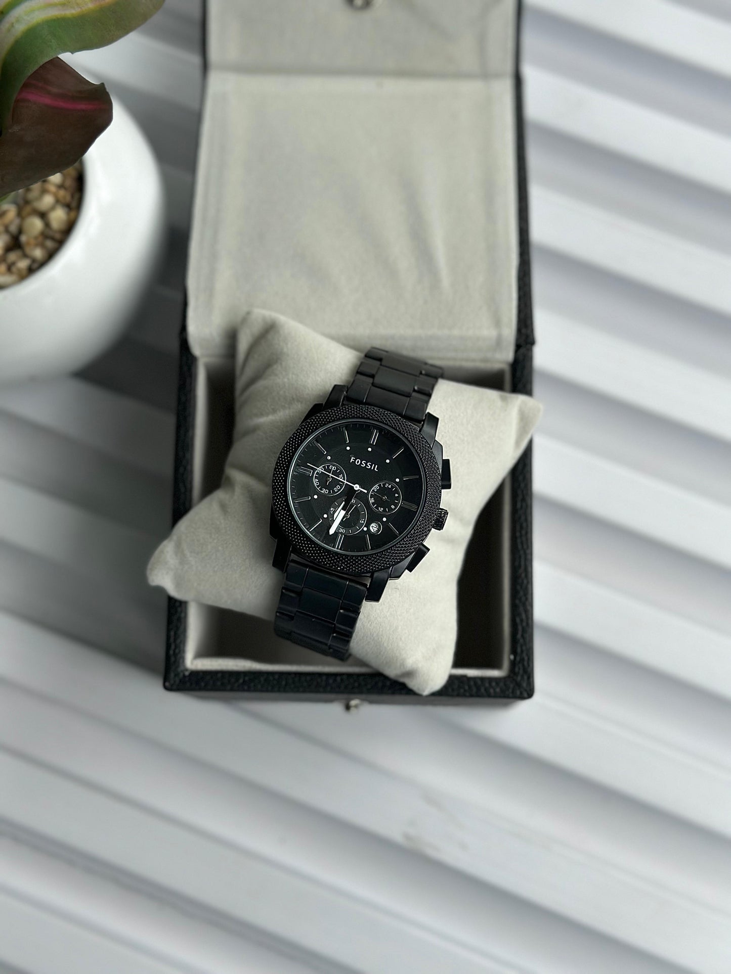 FOSSIL MATTE BLACK
