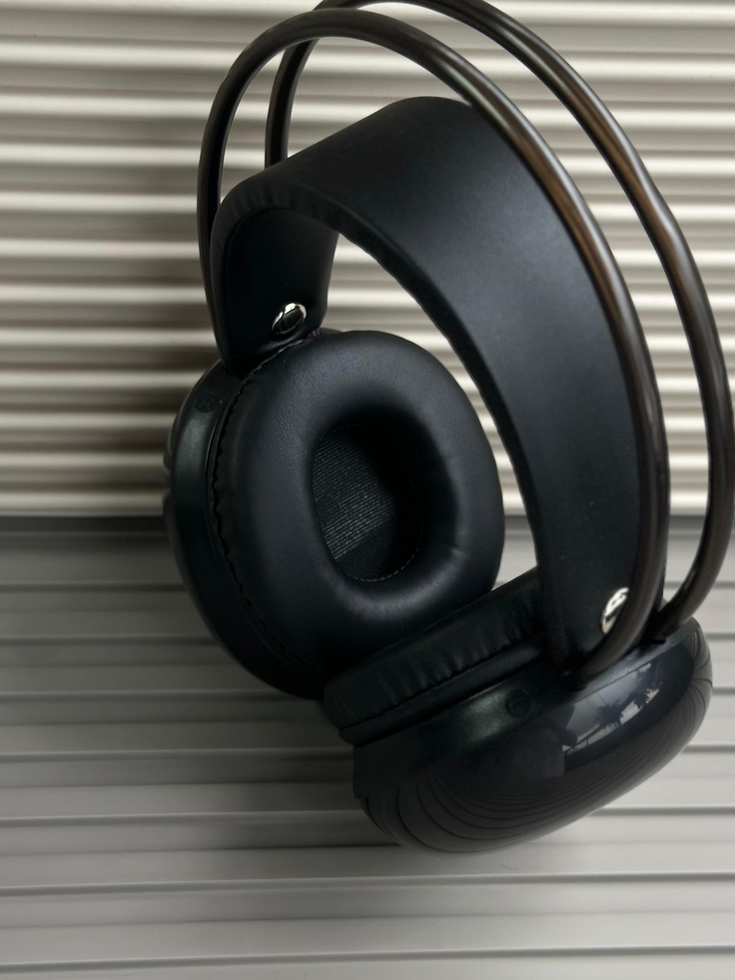 BOSE HEADS WITH RGB LIGHTS