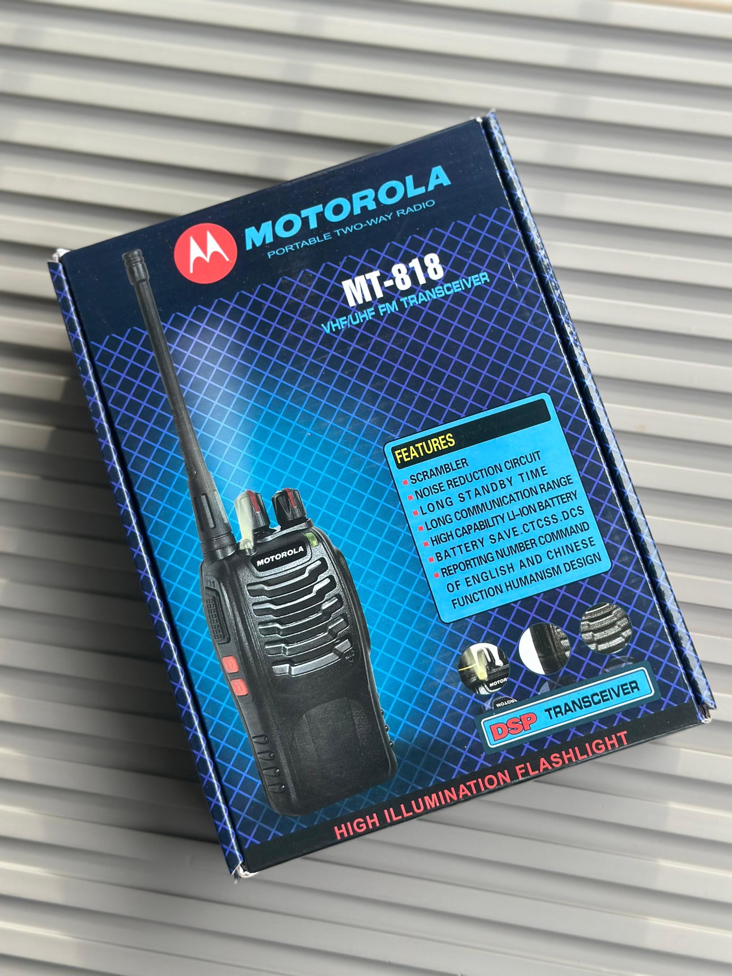 MOTOROLA WALKIE TALKIE