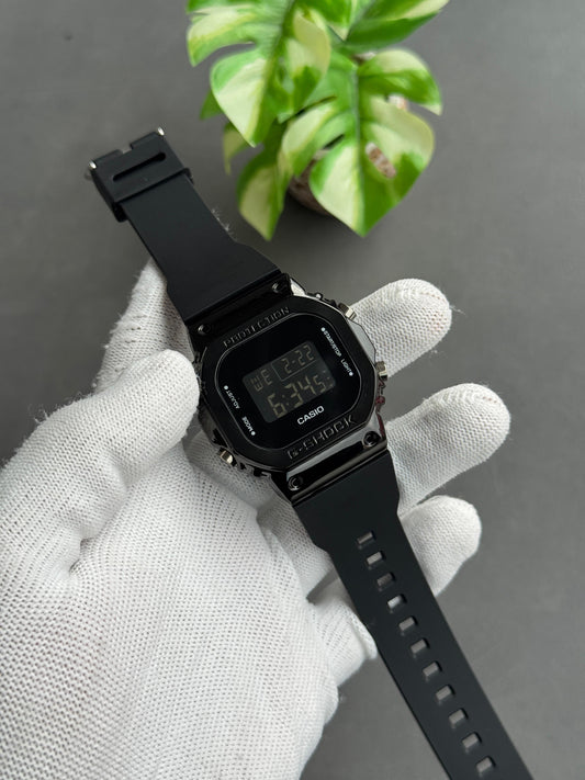 CASIO G-SHOCK GM5600