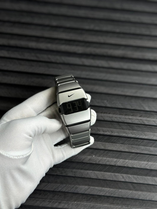 NIKE D LINE DIGITAL WATCH