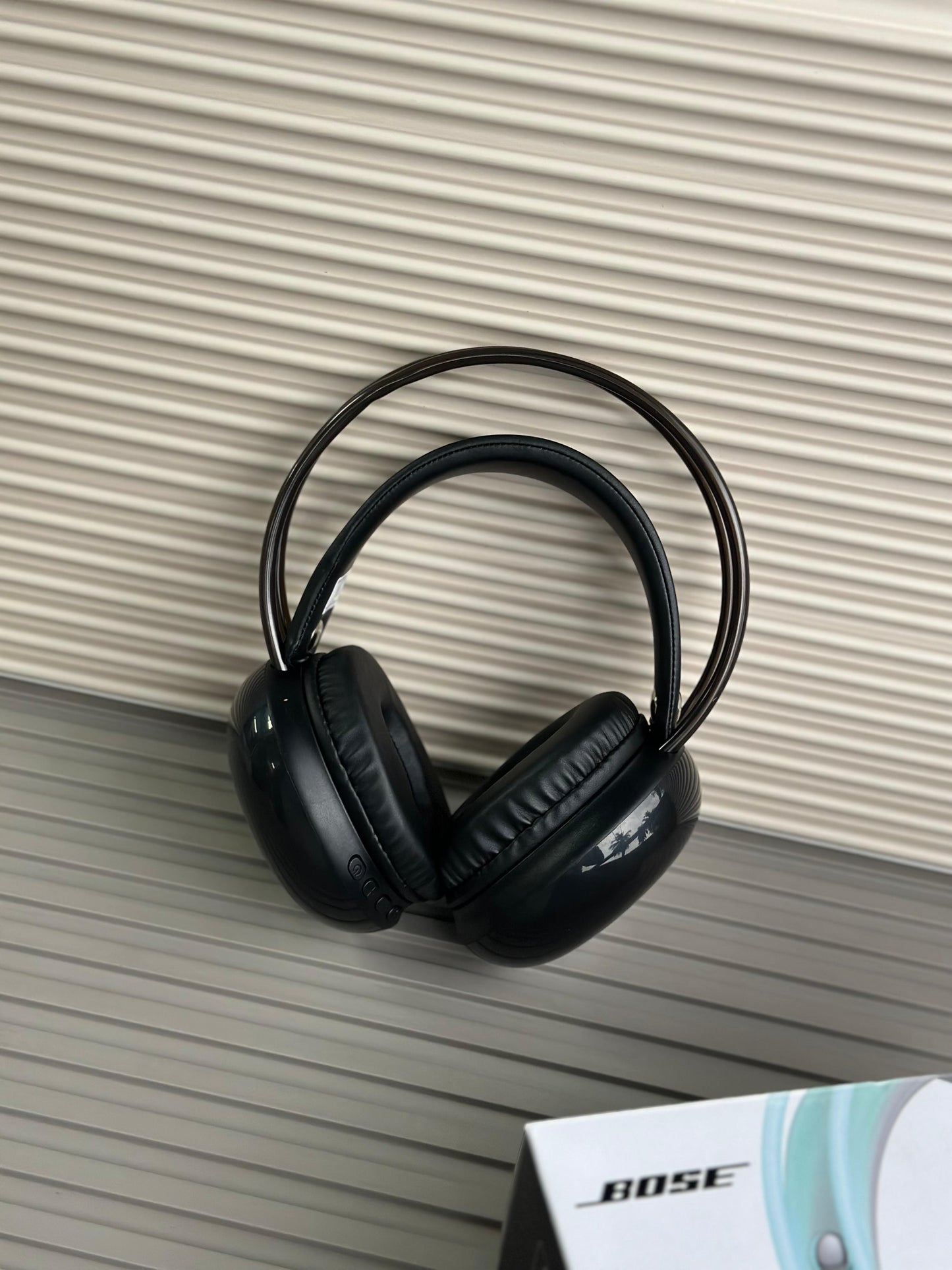 BOSE HEADS WITH RGB LIGHTS