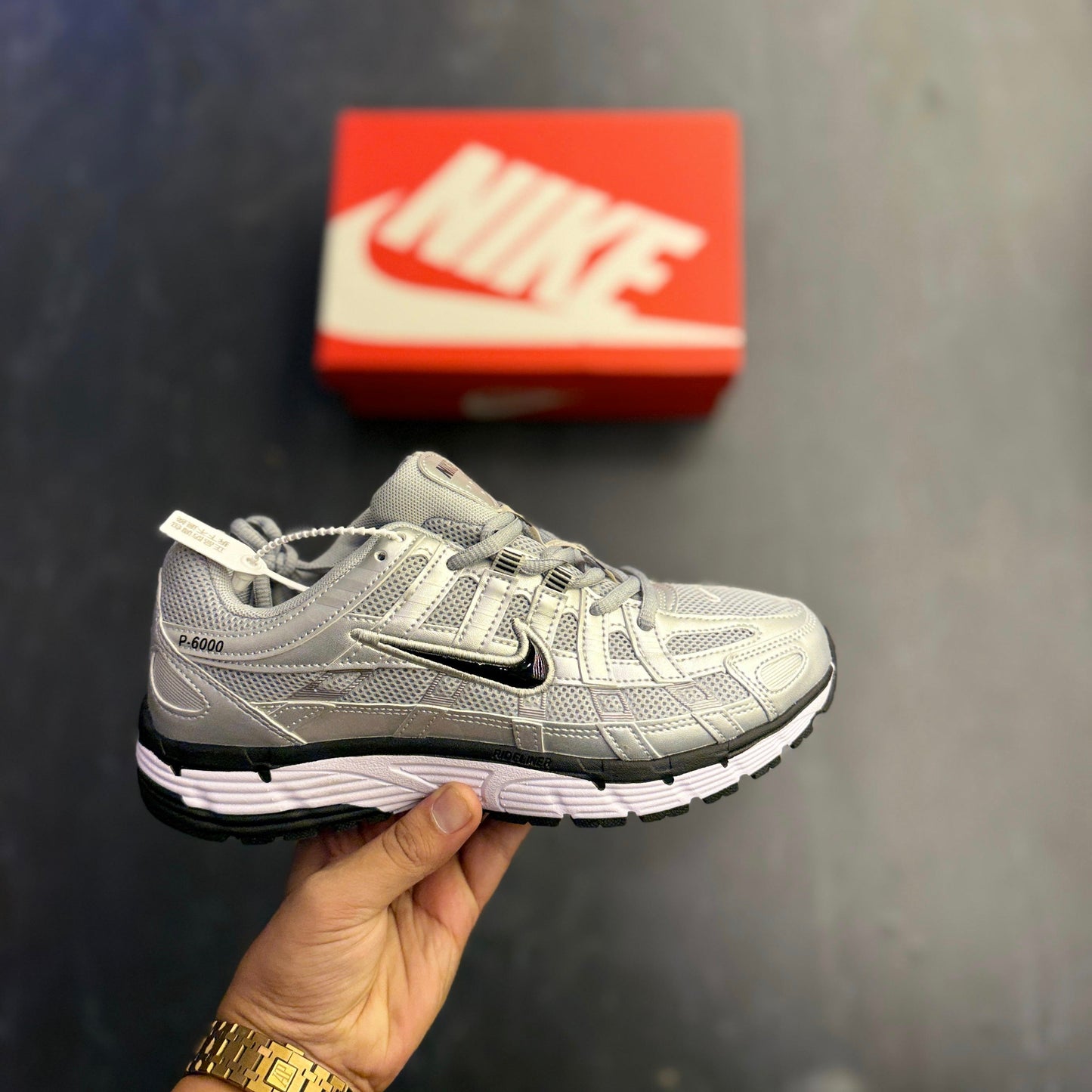 NIKE P-6000