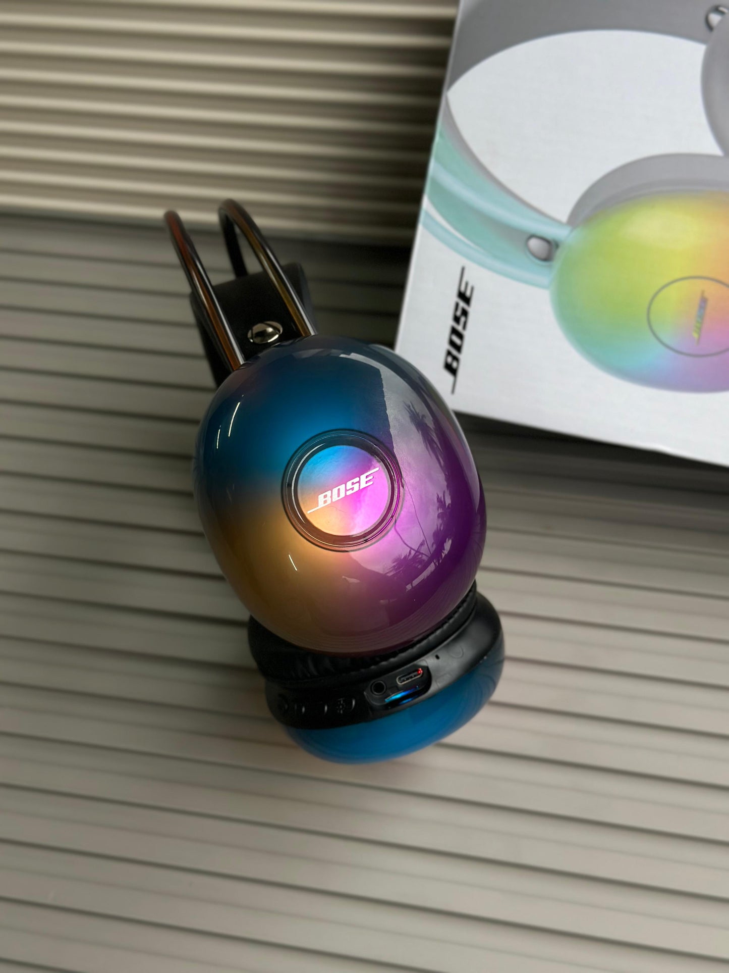 BOSE HEADS WITH RGB LIGHTS