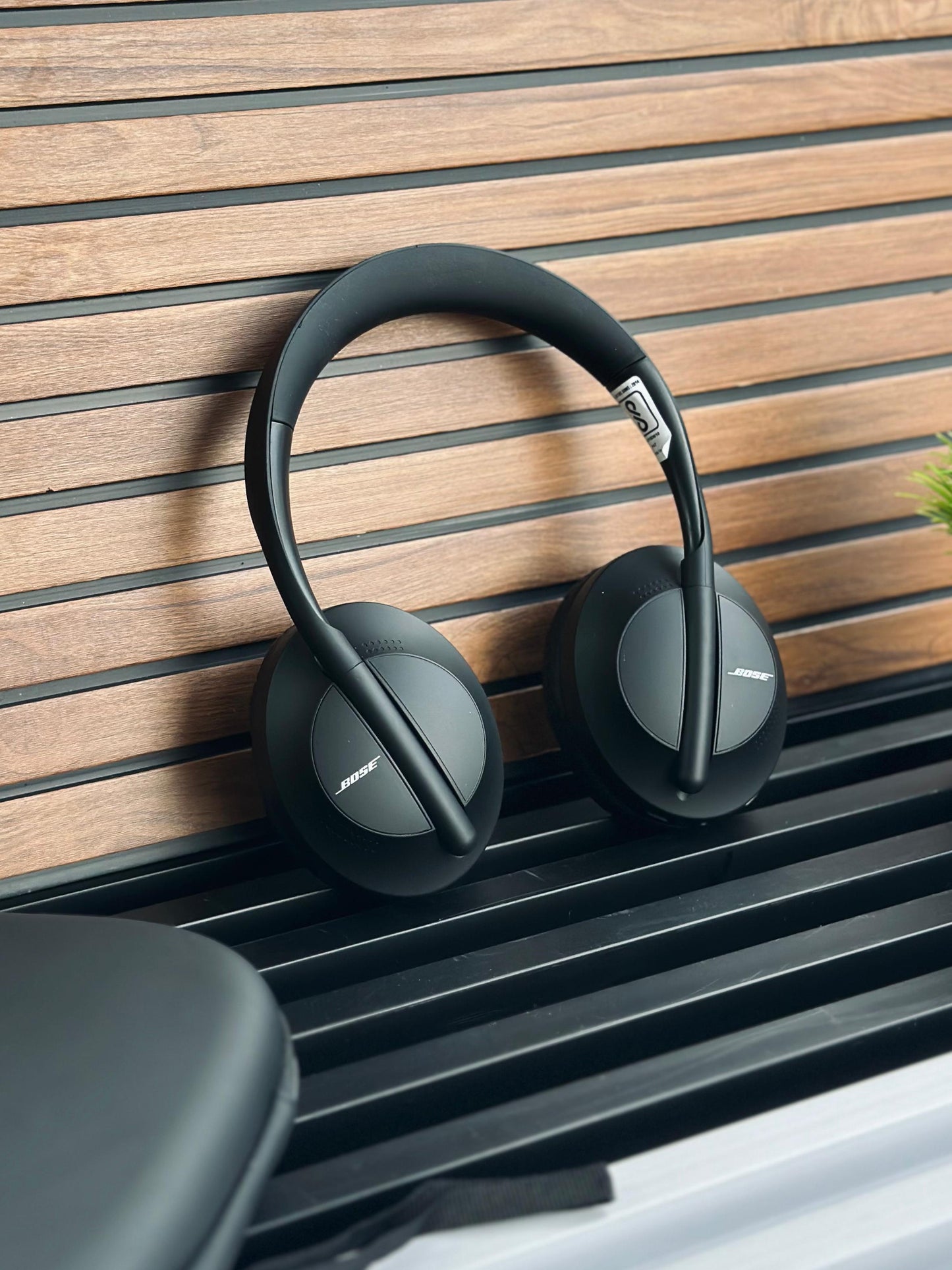 BOSE QUITECOMFORT ULTRA ANC 700