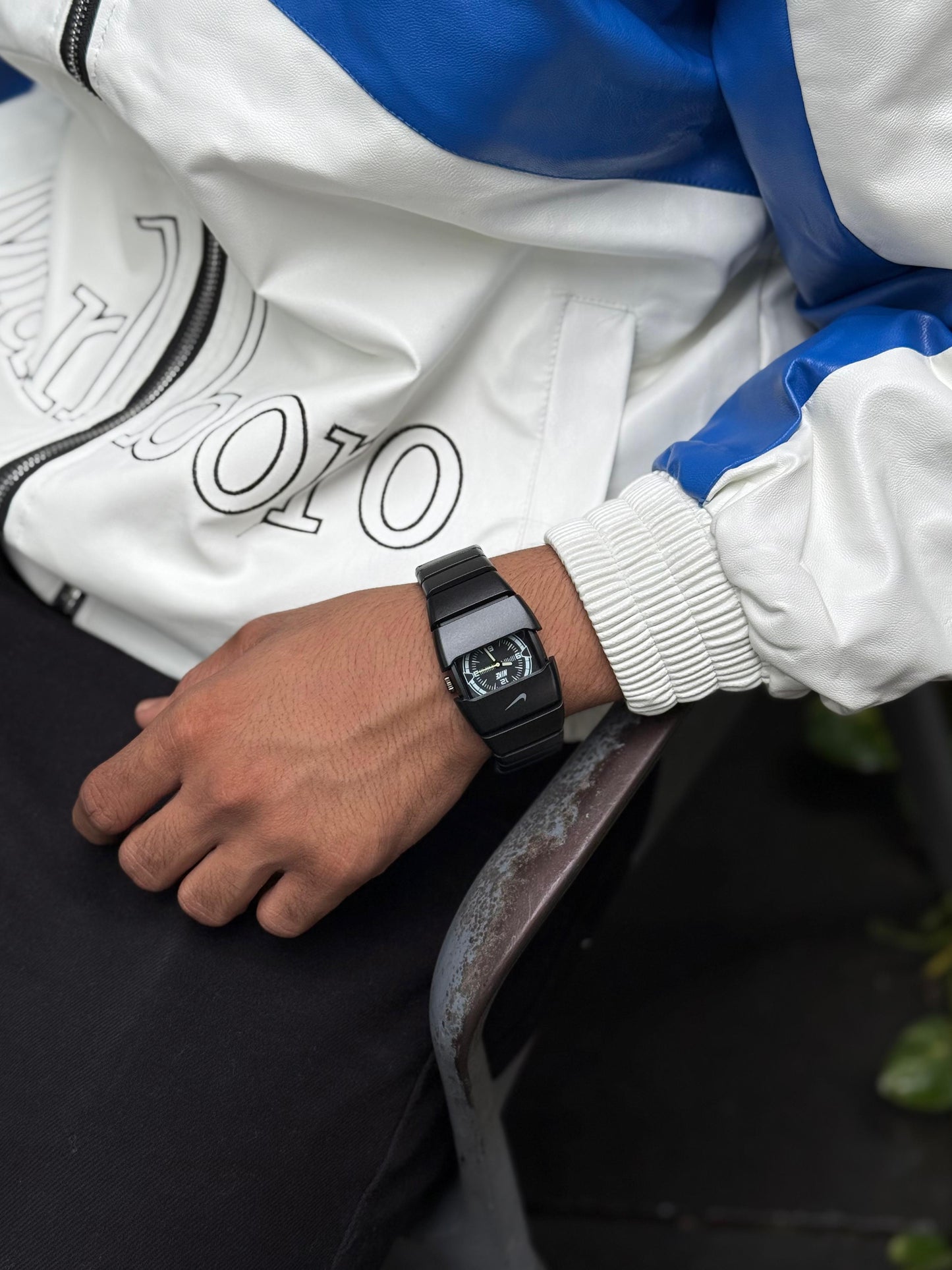 NIKE D LINE ANALOGUE