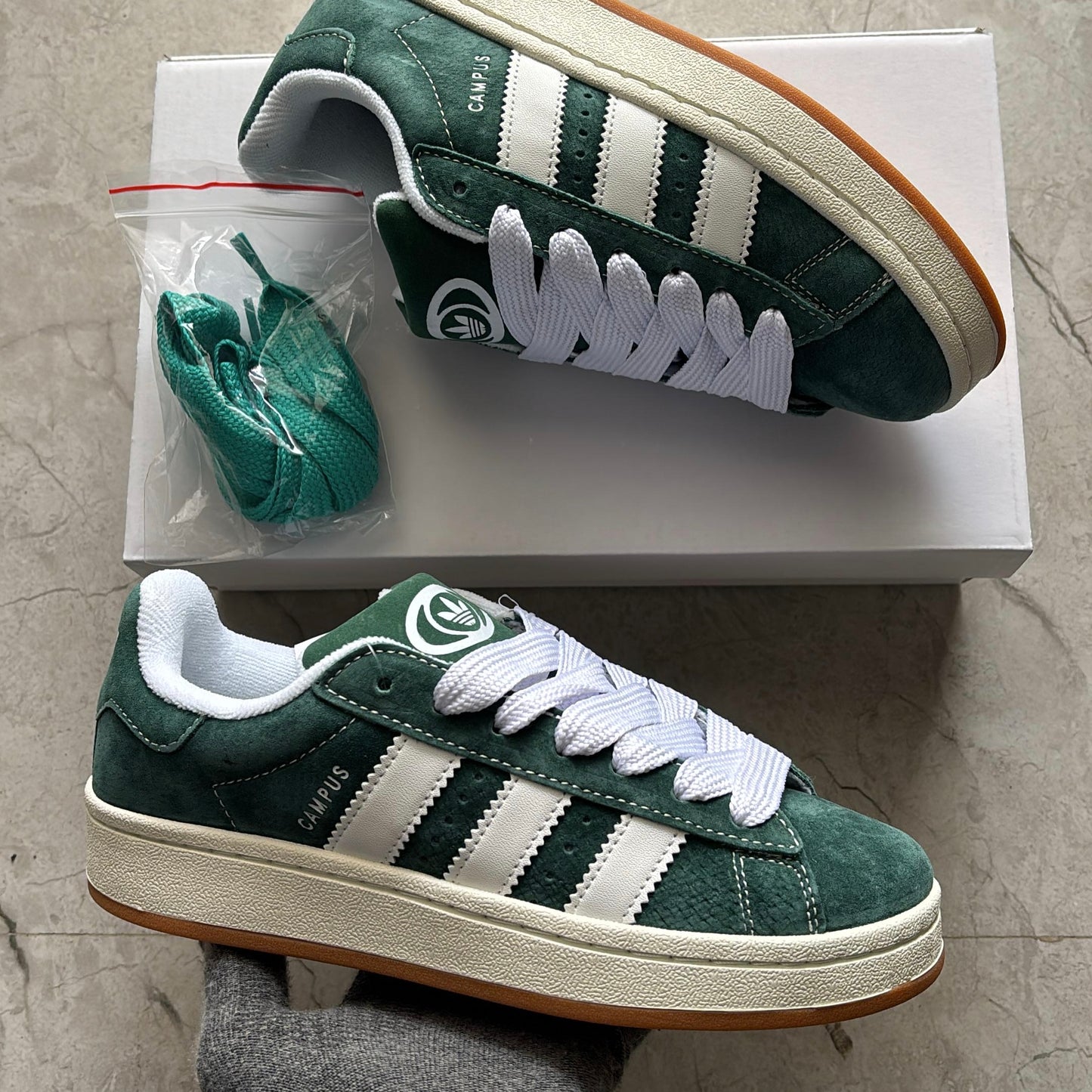 ADIDAS CAMPUS 00s